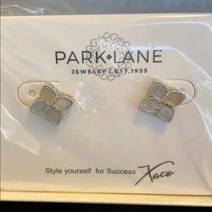 Park Lane Chateau Earrings